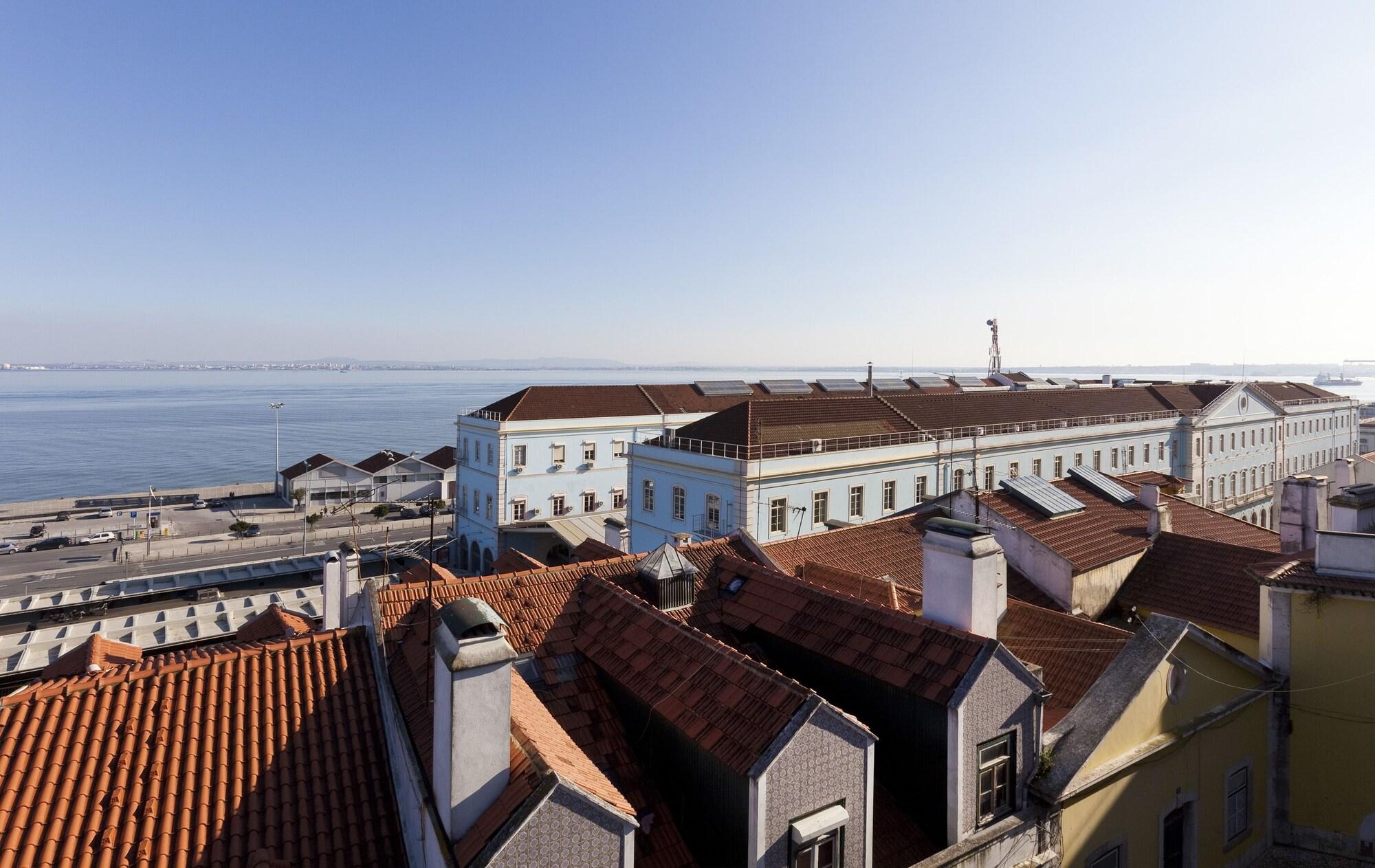 Hello Lisbon Santa Apolonia Apartments Εξωτερικό φωτογραφία