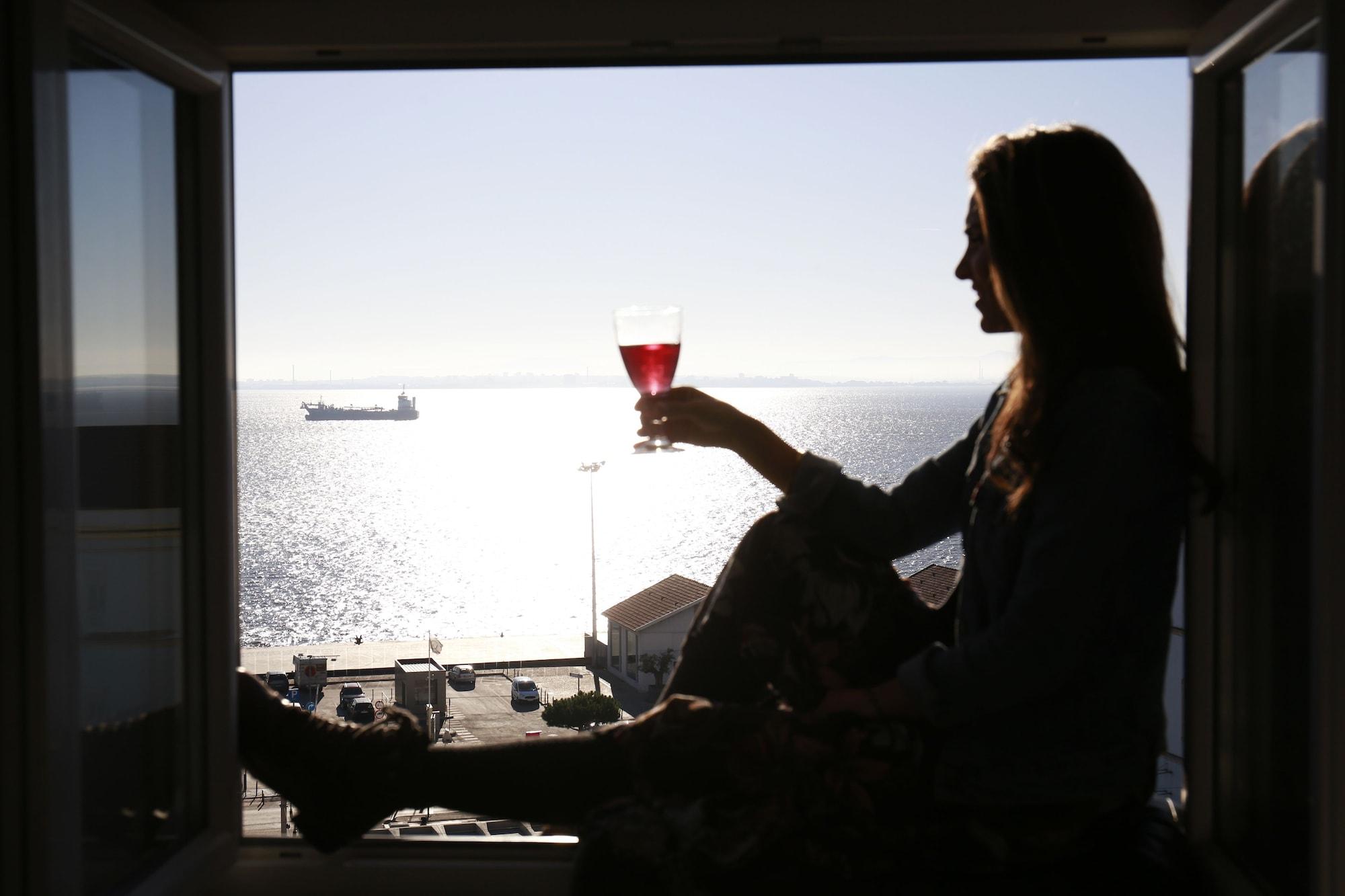 Hello Lisbon Santa Apolonia Apartments Εξωτερικό φωτογραφία